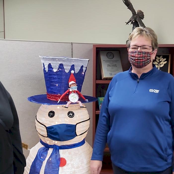 Clow Canada helps those in need at Christmas