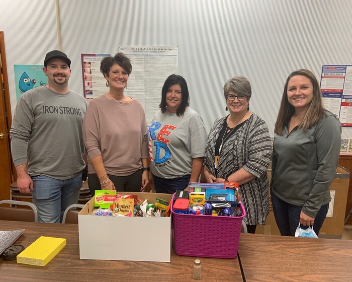 Pictured L-R: Ryan Terrell, Ingrid Yoder, Shelby Longaberger, Principal Beth Hamersley and teacher Desiree Moore